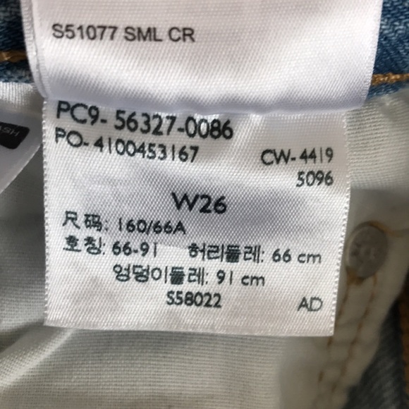 Levi’s Premium jean shorts Sz 26 Daisy Dukes raw hem jean Shorts distressed - Picture 15 of 16